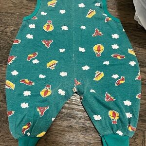 Vintage small steps green with Balloon and Rocket Print